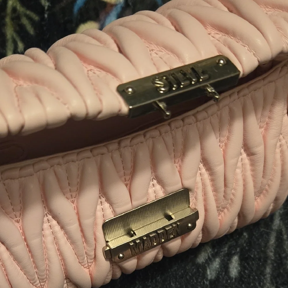 Steve Madden Light Pink Quilted Shoulder Bag - Picture 3 of 6